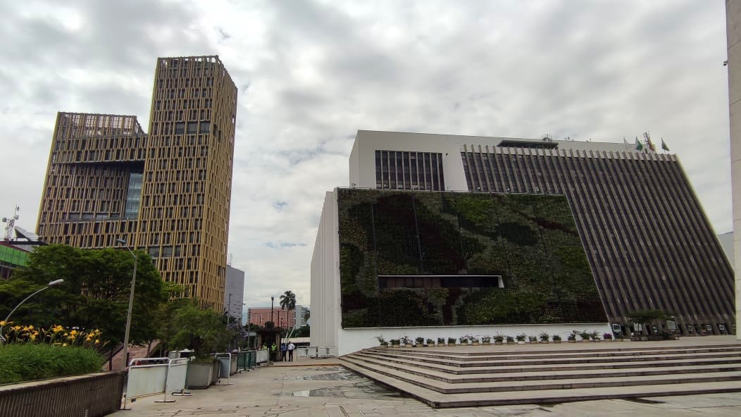 Edificios institucionales de Medellín.